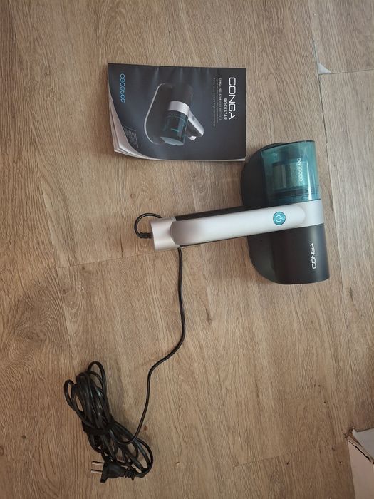 Cecotec Conga Rockstar 3000 Mattress Essential Handheld Mattress and Upholstery Vacuum Cleaner.