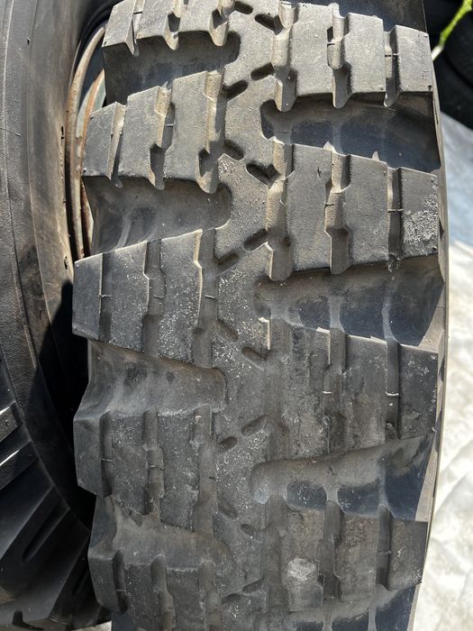 4 koła 11.00 20 do przyczep rolniczych HL 14 PLY 8 szpilek