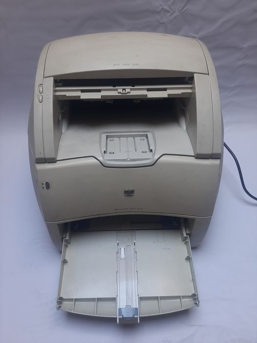 Принтер HP LaserJet 1200 print copy scan