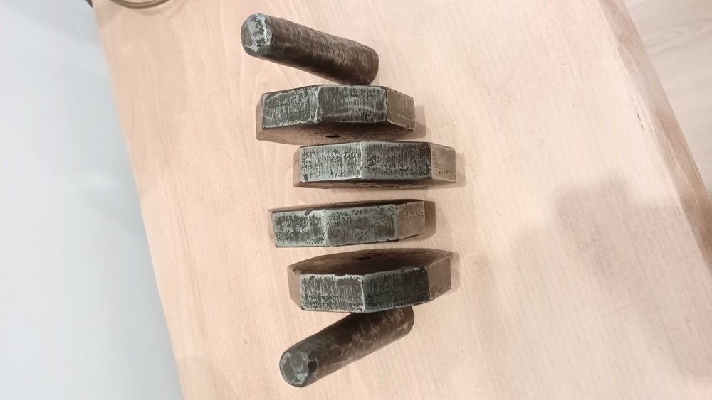 Conjunto jogo de malhas em metal original.