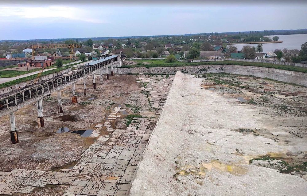Продається земельна ділянка. ЖД гілка, під комерційне або промислове використання за 45 км. від Києва