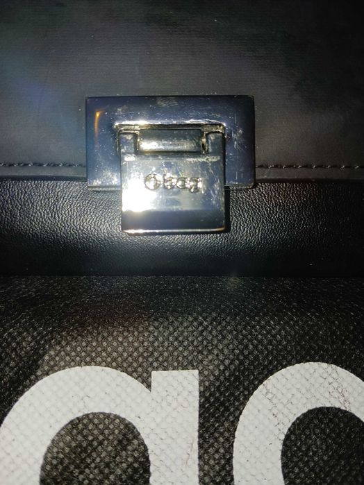 O bag portfel czarny