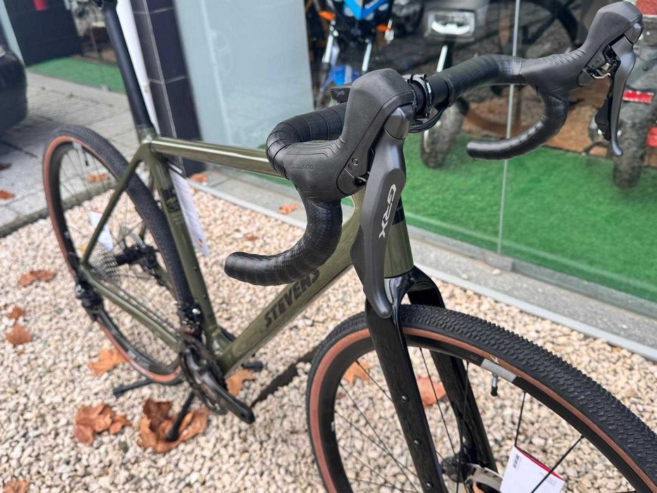 Bicicleta de Gravel - Stevens Camino Pro