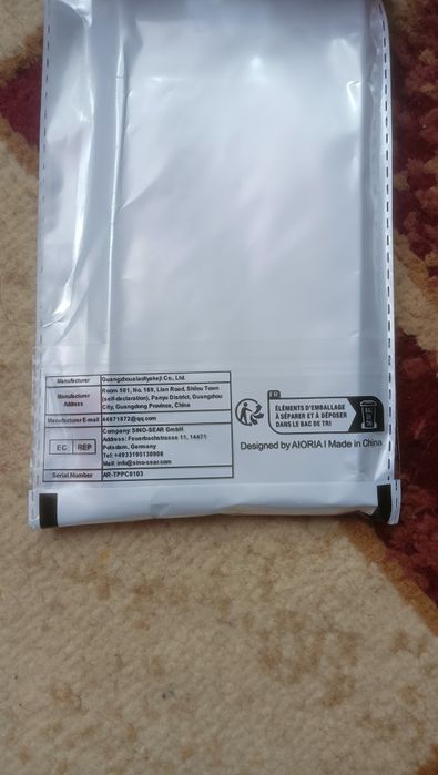 Продаю чохол на Redmi.