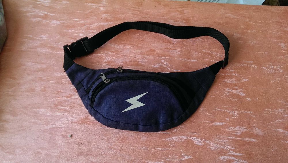 Сумка Эльдорадо Молния Сумочка - бананка в идеальном состоянии