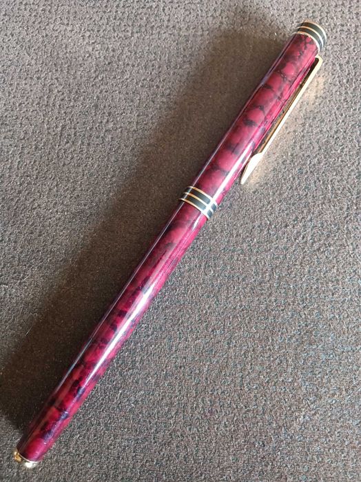 Caneta Waterman Rollerball vermelha e dourada