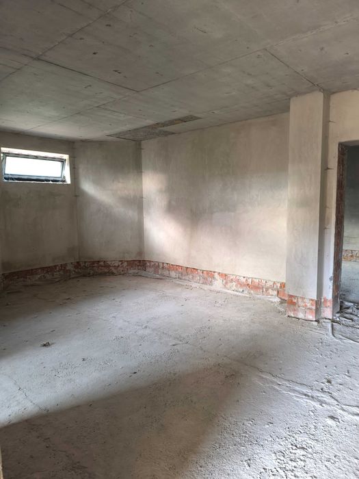 Продаж 255,8 м.кв. частина будинок-спарка, в селі Виннички, 15 км від