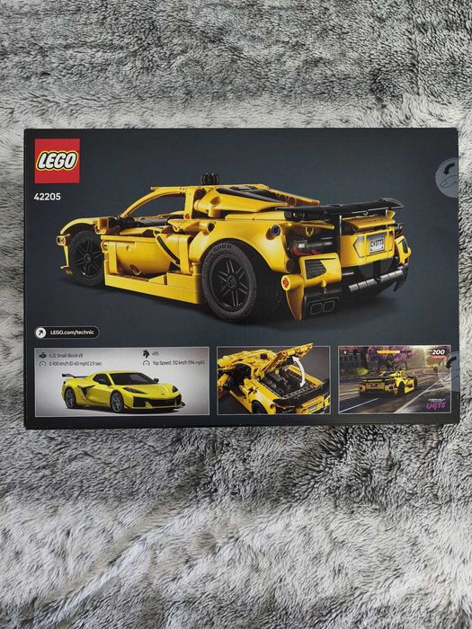 LEGO 42205 Technic - Chevrolet Corvette Stingray