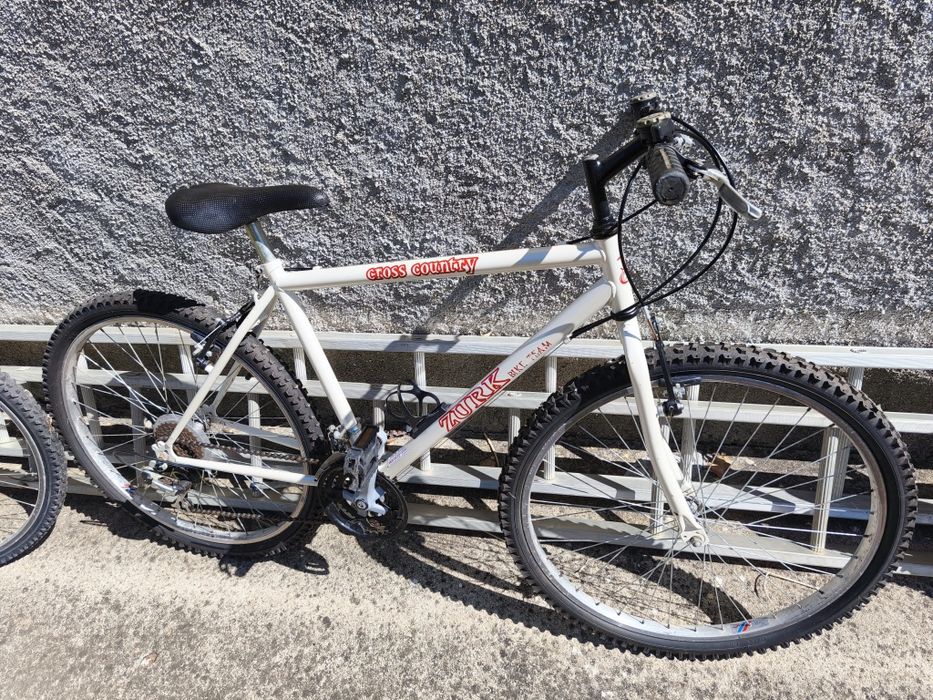 Bicicleta BTT antiga