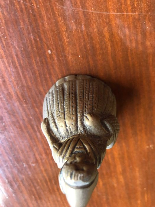 Pequena campainha antiga