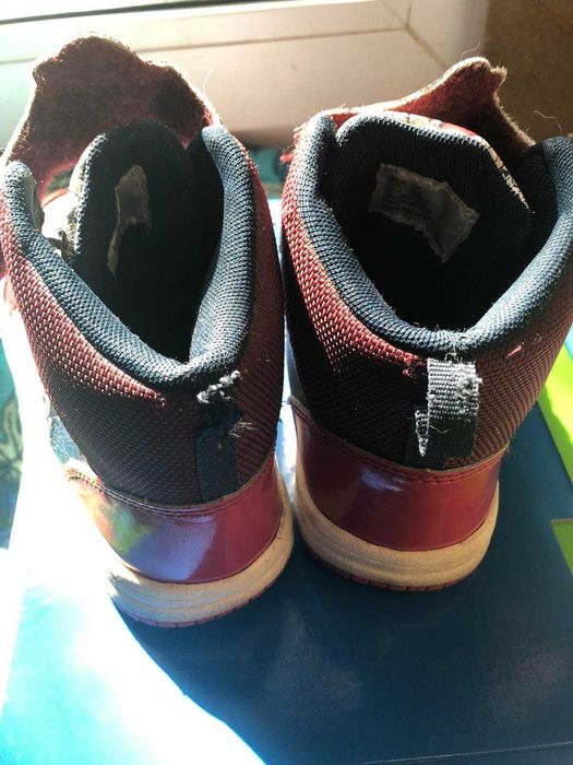продам дитяче взуття Angry birds H&M розмір 29