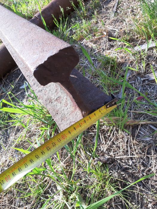 Szyny kolejowe sprzedam.