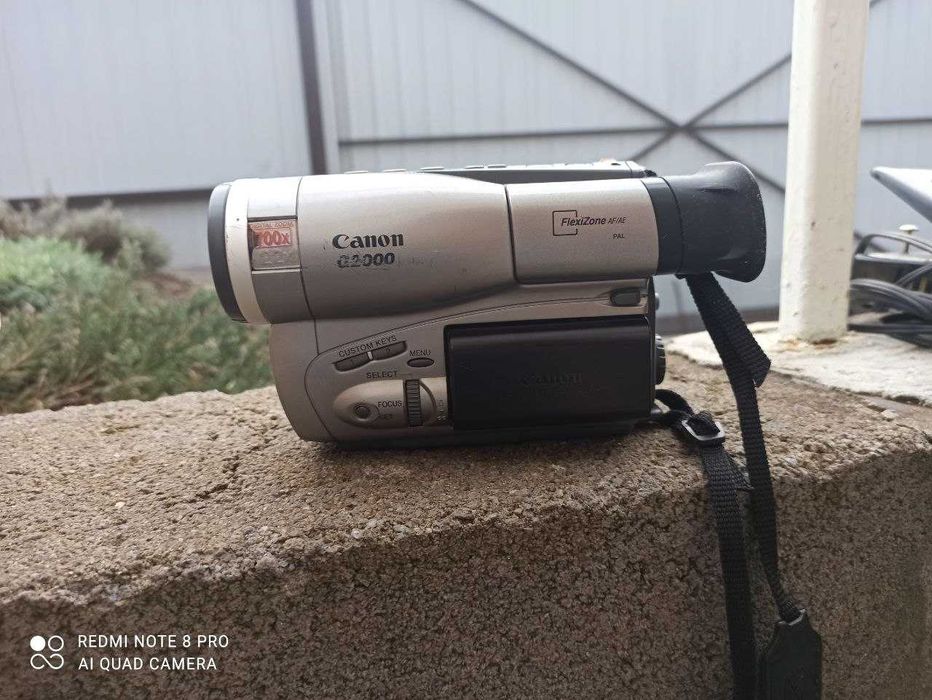 canon g2000 Камера, відеокамера (ідеал)