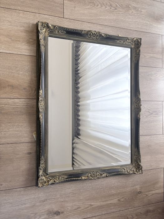 Lustro  83 cm x 63 cm. Odbiór wyłącznie osobisty.