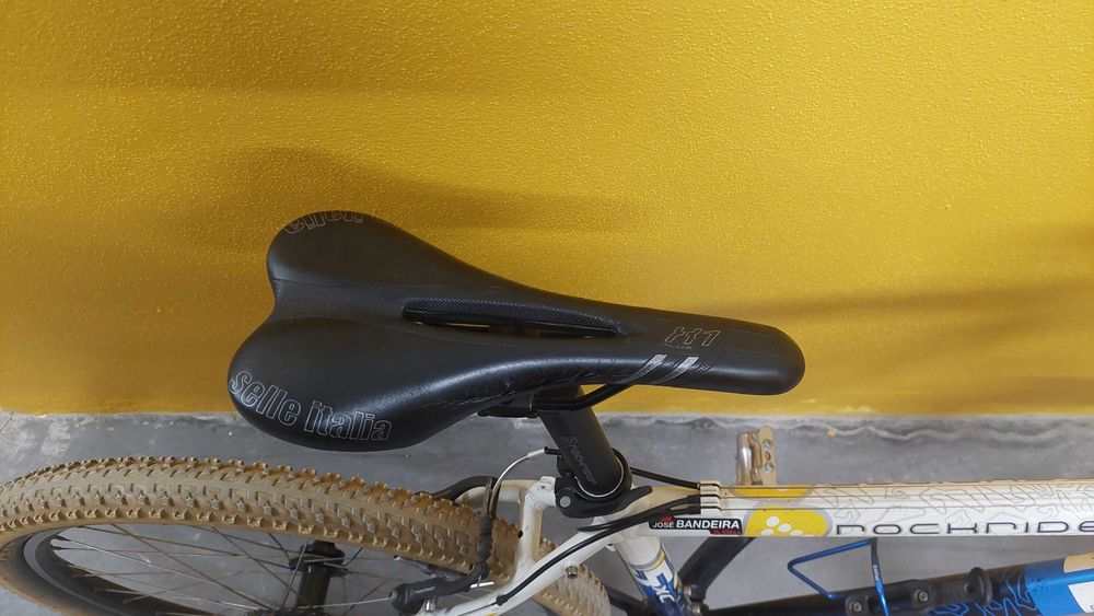 Vendo Bicicleta BTT btwin decathlon em bom estado