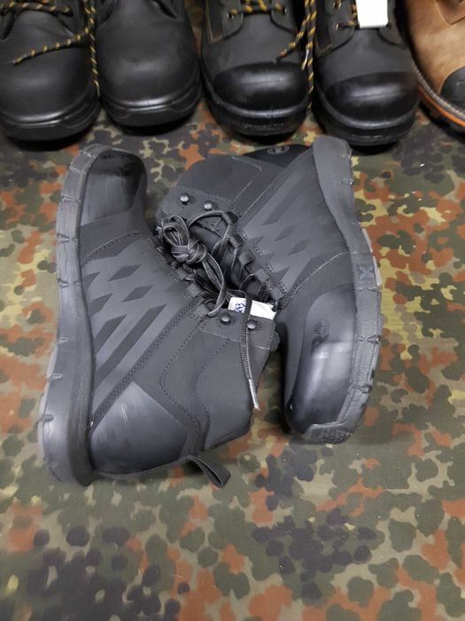 Buty robocze TIMBERLAND rozm 41 wkł 27 cm
