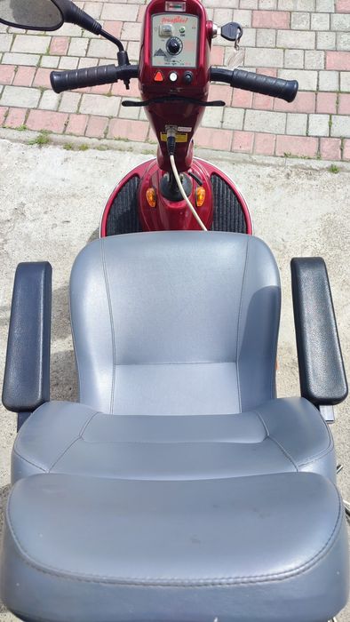 FreeRider,Електричний інвалідний скутер возикПІД РЕМОНТ