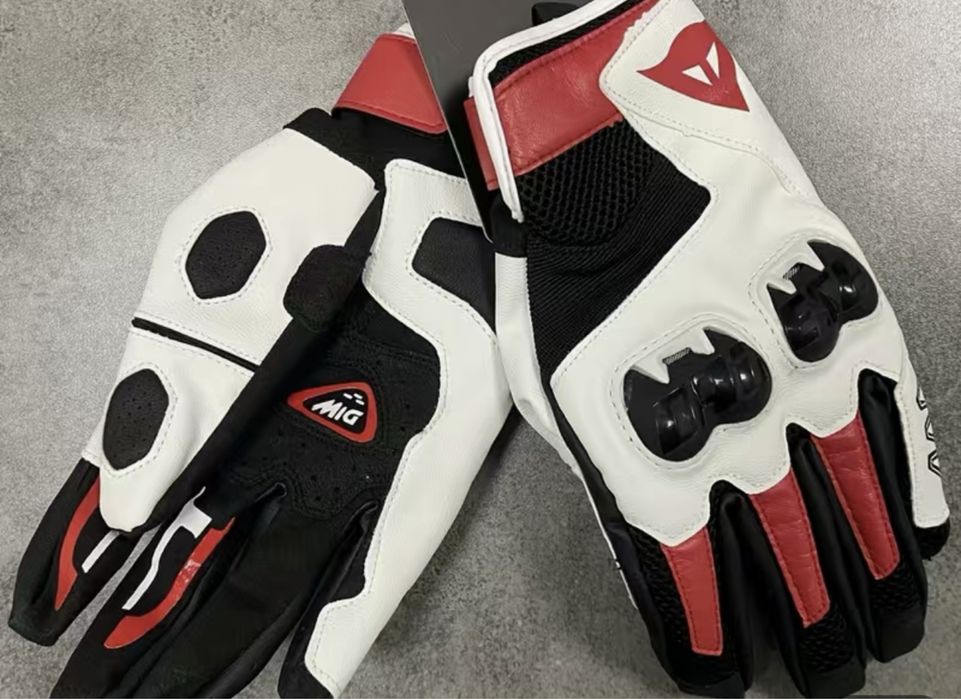Luvas de mota dainese