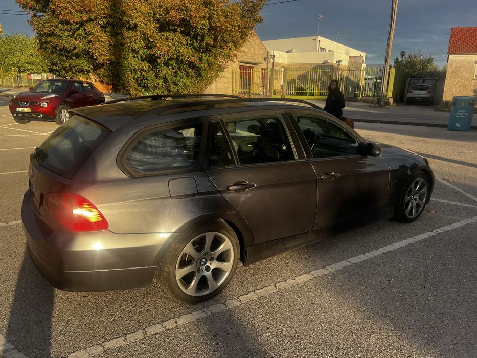 BMW 320d Touring — photo 4