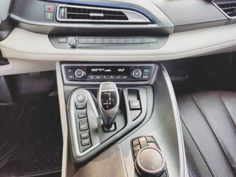 2016  BMW i8 AWD