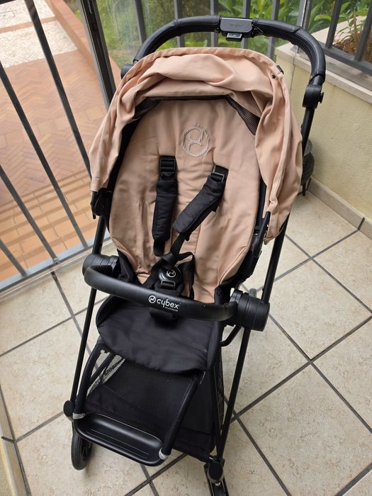 Carrinho Cybex modelo mios em excelente estado