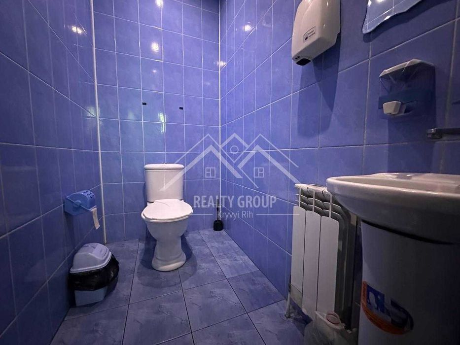 Продаж окремої комерційної будівлі 235 м² | Покровський район