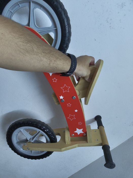 Bicicleta de equilíbrio/ aprendizagem/ sem pedais, de madeira