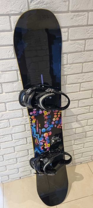 Burton Deja Vu 152 damska deska snowboardowa z wiązaniami