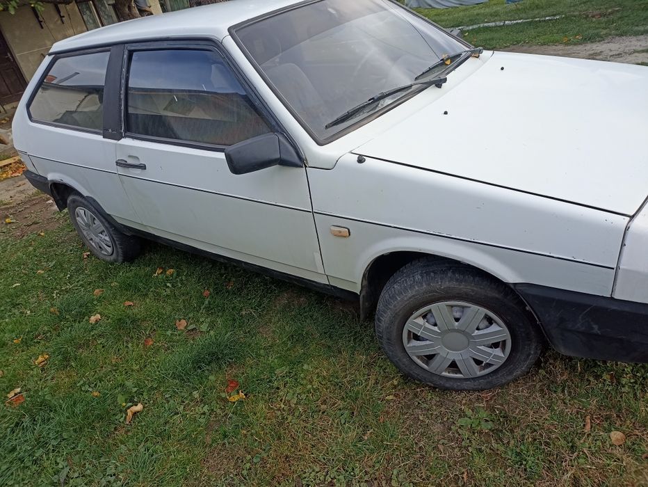 автомобіль ваз 2108