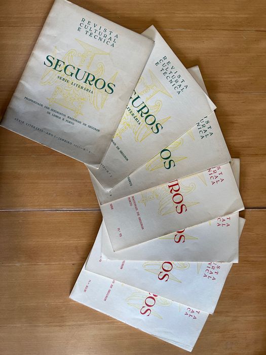 Lote de 7 exemplares da histórica "Seguros - Revista Cultural e Técnica"