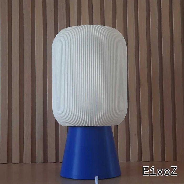 Candeeiro de mesa E27 com Lâmpada LED - NOVO Ref: 006