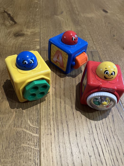 Kostki Fisher Price - kostki sensoryczne