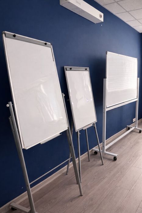 мобільна маркерна дошка фліпчарт