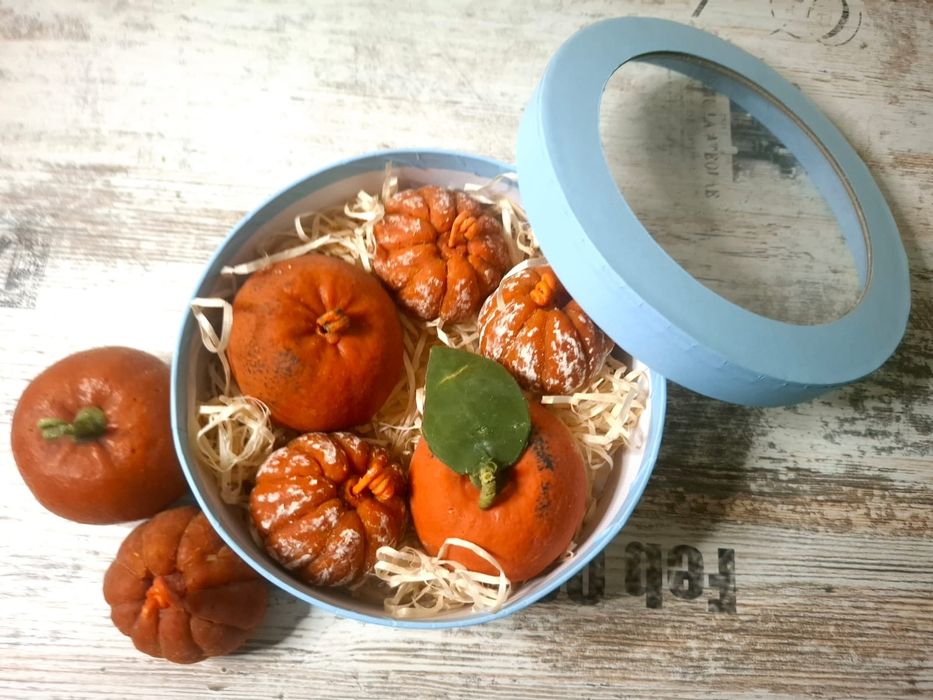 Декоративні свічки з натурального воску