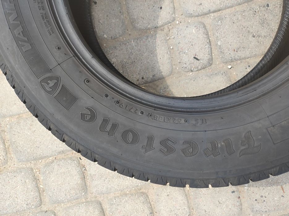 225.65.16c jedna opona Firestone Vanhawk  2 Winter