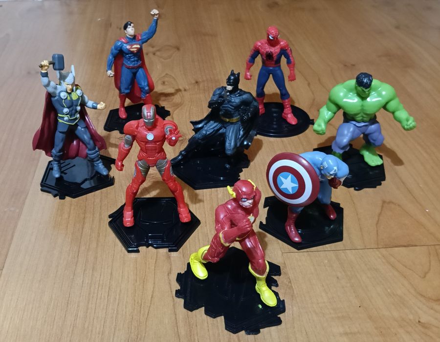 Super heróis Comensi