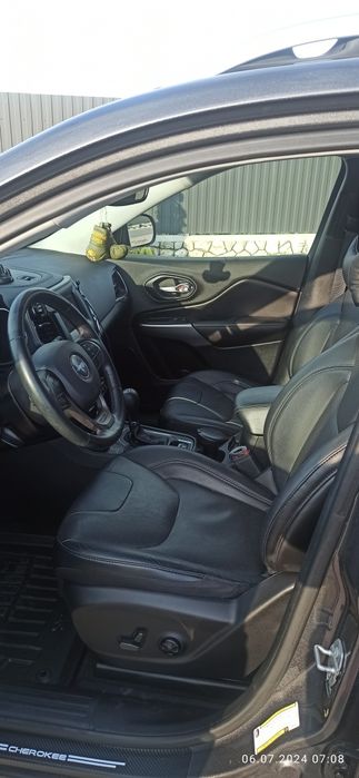 JEEP CHEROKEE 2020(12міс)