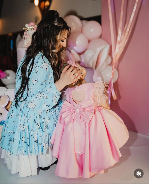 Святкова сукня для дівчинки 1-2 роки