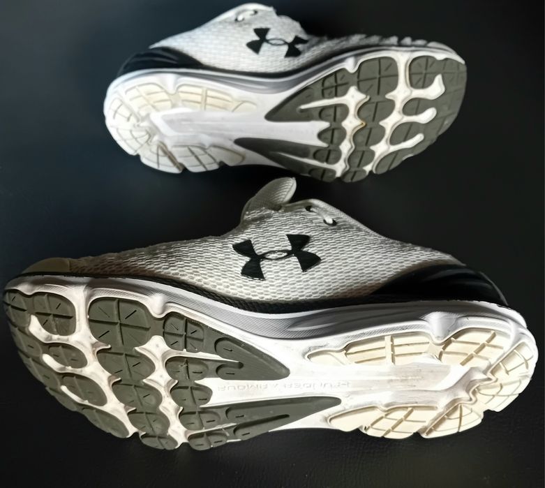 Кросівки/Красовки Under Armour