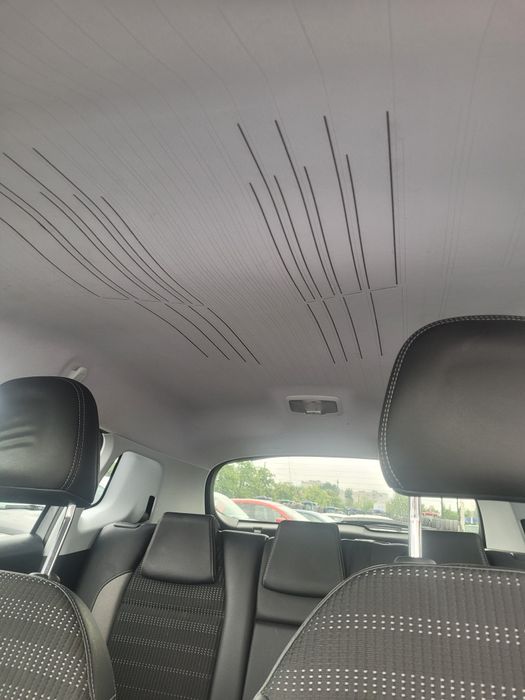 Кросовер . Peugeot 2008.