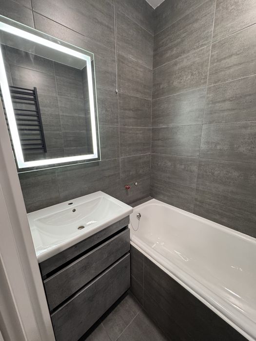 Чешка Комарова 3 кімнати