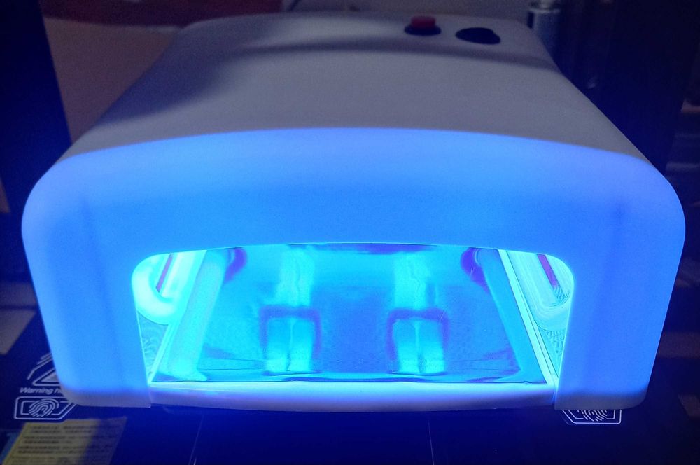 Lâmpada UV para manicure