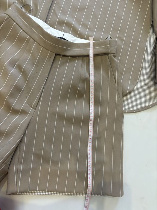 Костюм з шортами та піджаком S