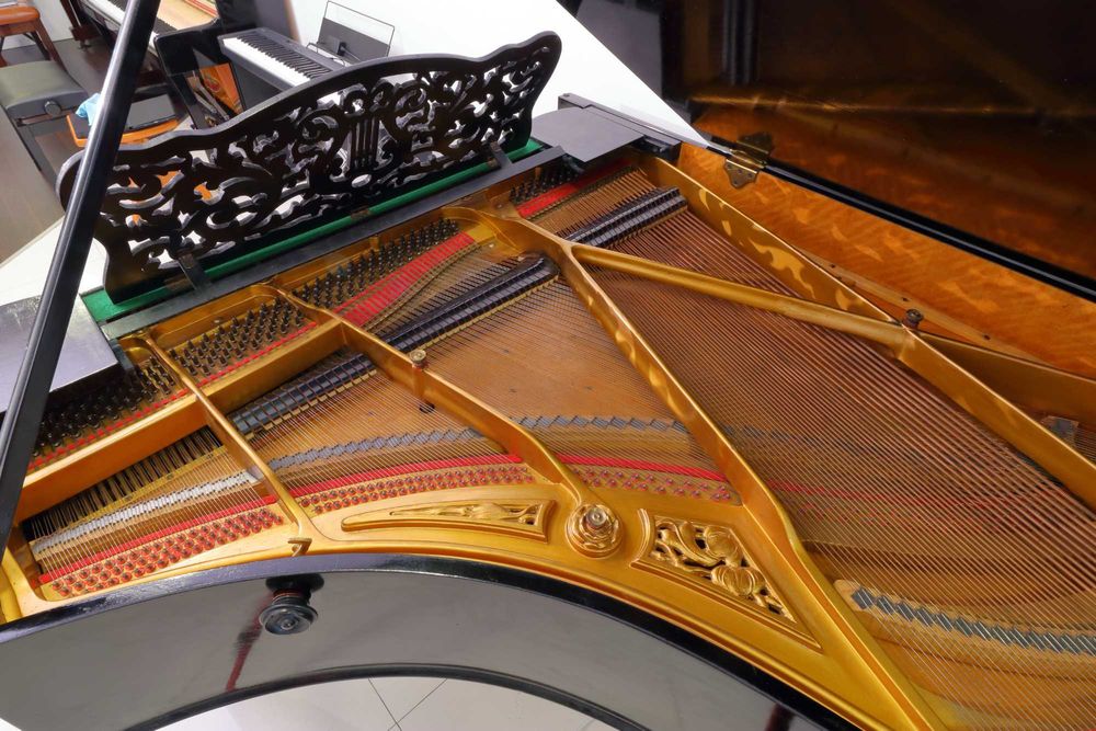 Piano de Cauda IBACH 180cm (Meia Cauda) — Construção Alemã — Revisto