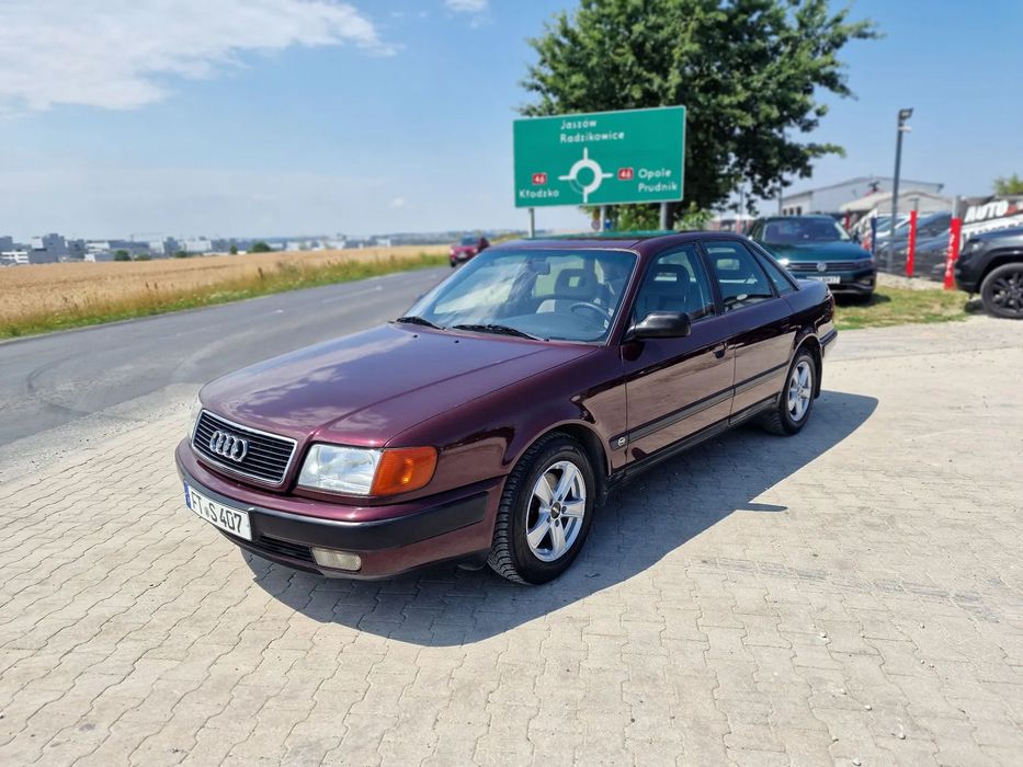 Audi 100
