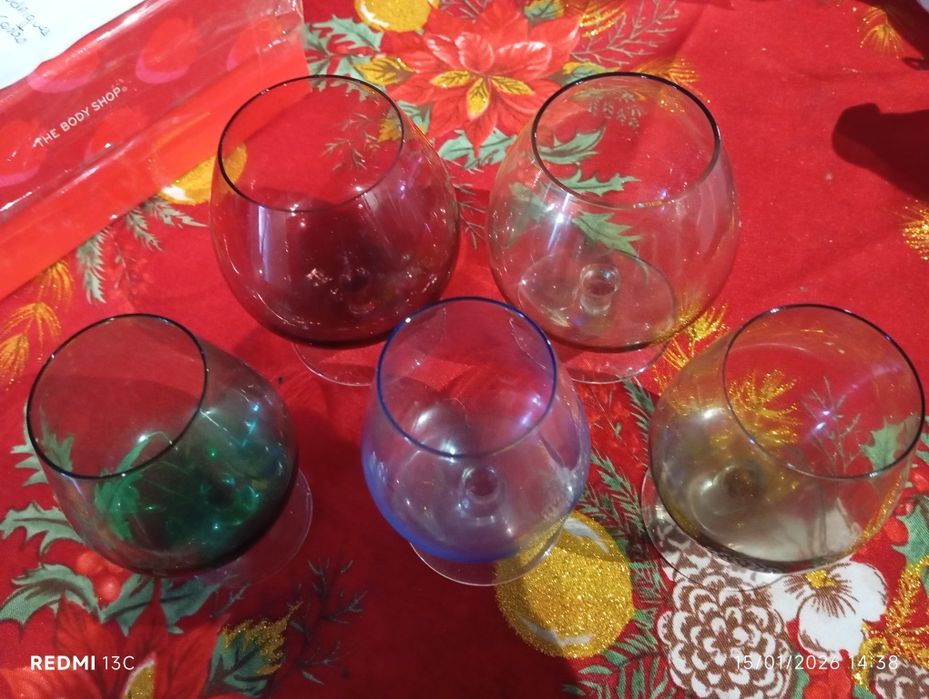 5 cálices antigos 10 cm alrura