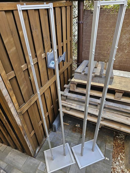 stojak  ekspozytor na ulotki reklamę w dobrym stanie 2 sztuki