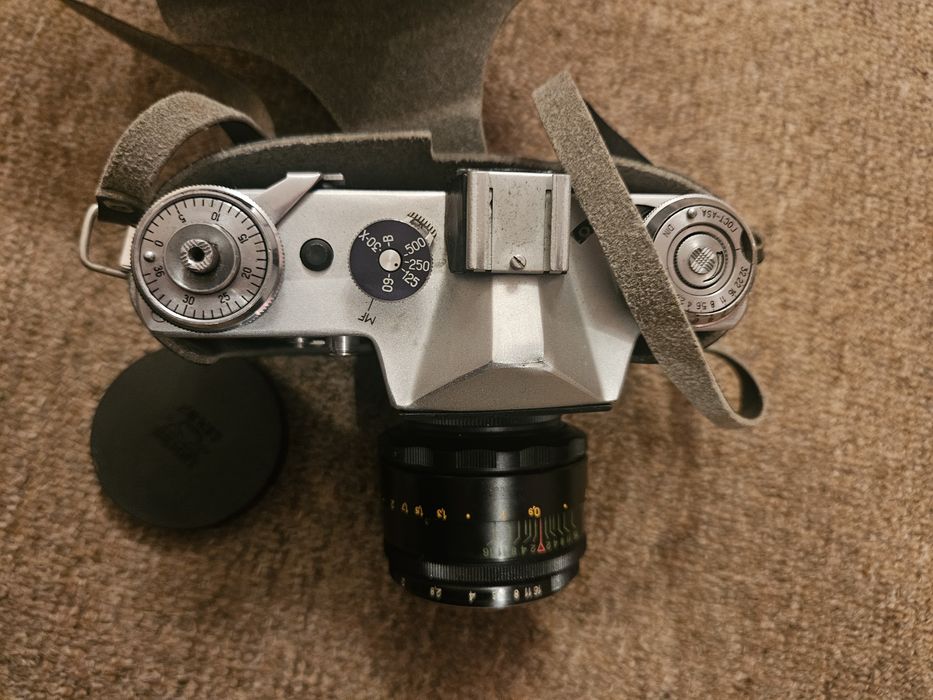 Фотоаппарат зенит-e с объективом helios