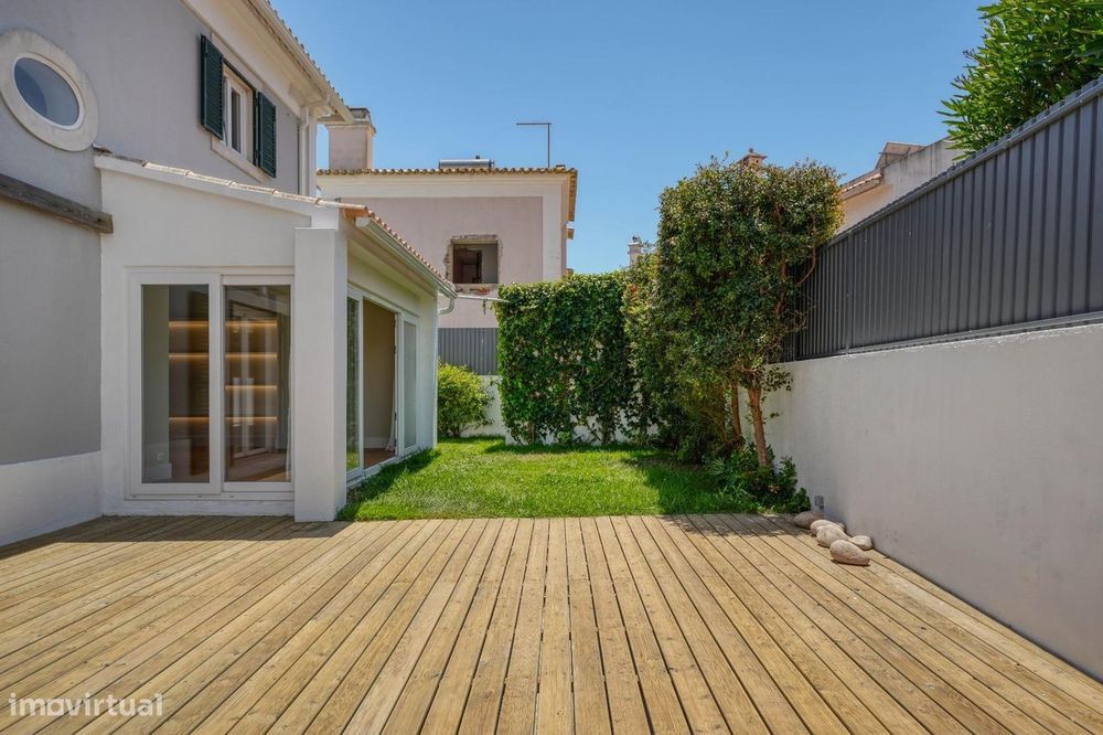 T4 Renovada com Piscina a 1km da Praia do Guincho | Areia, Cascais