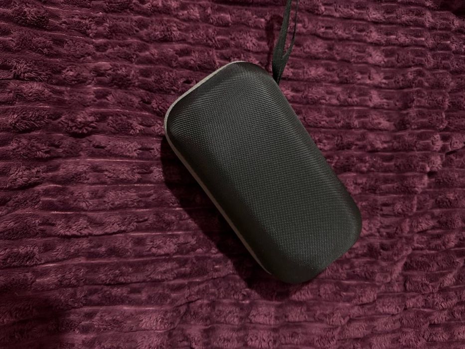 Пусковий пристрій (Jump Starter) з повітряним компресором.